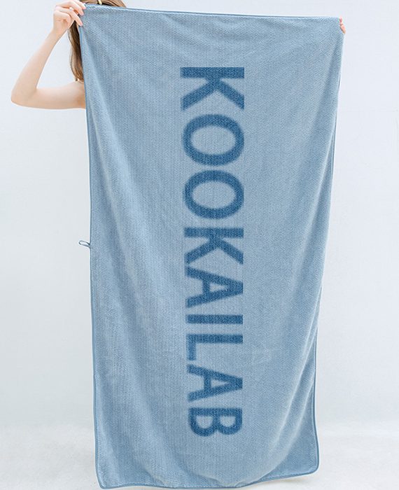 SOFT AND FLUFFY SWIMMING BATH TOWEL